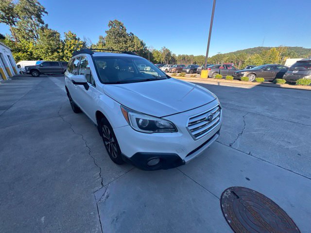 Used 2017 Subaru Outback 3.6R Limited AWD/4WD image 5