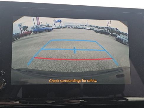 Used 2025 Toyota Corolla LE image 27