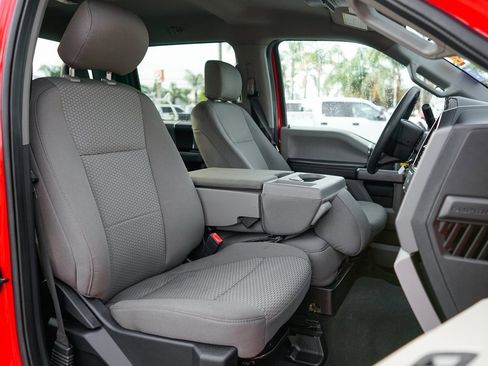 Used 2020 Ford F250 XLT w/ FX4 Off-Road Package image 40