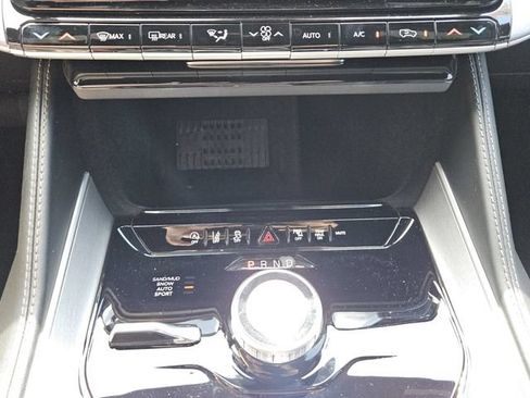 New 2026 Jeep Grand Wagoneer Limited AWD/4WD image 19
