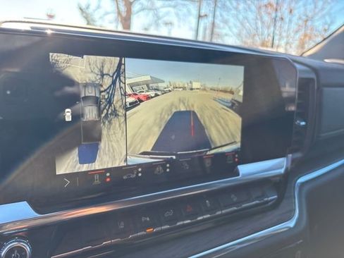 Used 2024 GMC Sierra 2500 SLT w/ SLT Premium Package image 23