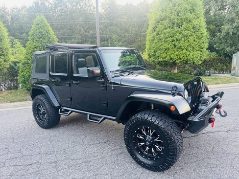 Used 2015 Jeep Wrangler Unlimited Sport w/ Quick Order Package 24S image 7