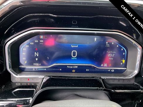 Used 2024 Chevrolet Silverado 1500 ZR2 w/ Technology Package image 14