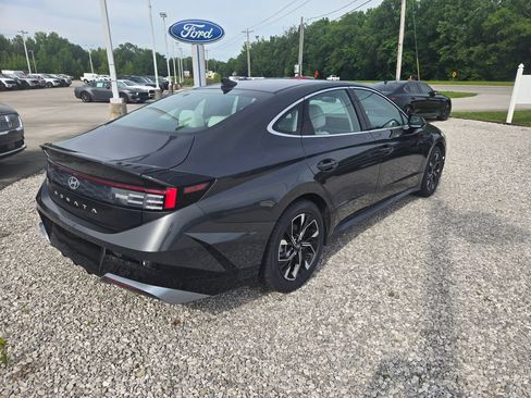 Used 2024 Hyundai Sonata SEL FWD image 4