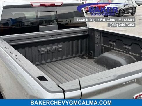 New 2026 GMC Sierra 1500 AT4 w/ AT4 Premium Package AWD/4WD image 32