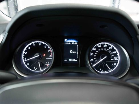 Used 2024 Toyota Camry SE image 16
