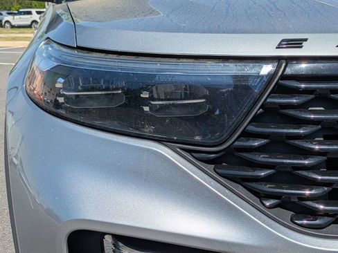 Used 2022 Ford Explorer ST-Line w/ Class IV Trailer Tow Package image 10