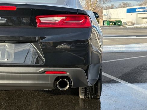 Used 2017 Chevrolet Camaro LT image 7