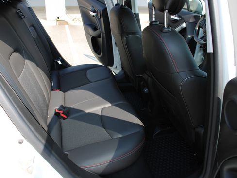 Used 2023 FIAT 500X Sport w/ Technology Group image 13
