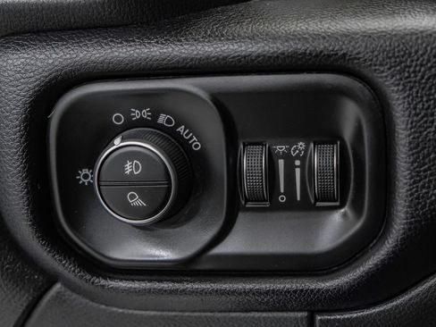 Used 2022 RAM 3500 Laramie AWD/4WD image 30