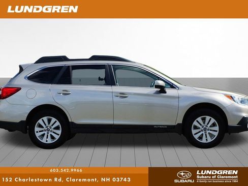 Used 2015 Subaru Outback 2.5i Premium image 2