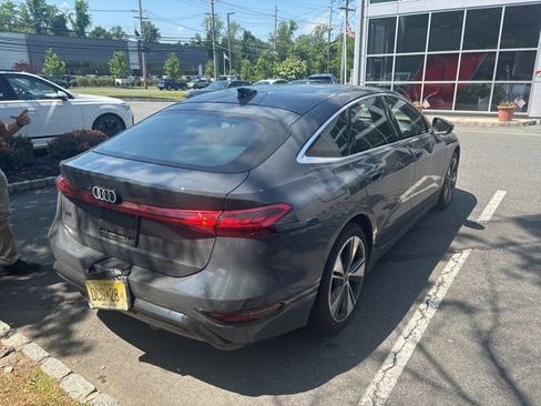 Used 2025 Audi A6 e-tron Premium Plus w/ Premium Plus RWD image 7