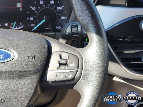 Certified 2021 Ford Escape SE image 15