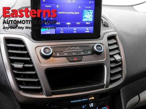 Used 2022 Ford Transit Connect XLT FWD image 19