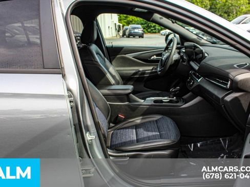 Used 2025 Buick Envista Preferred FWD image 19