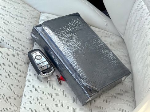 Used 2023 Lincoln Aviator Black Label Grand Touring image 37