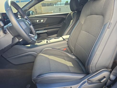 Used 2024 Ford Mustang Coupe RWD image 15