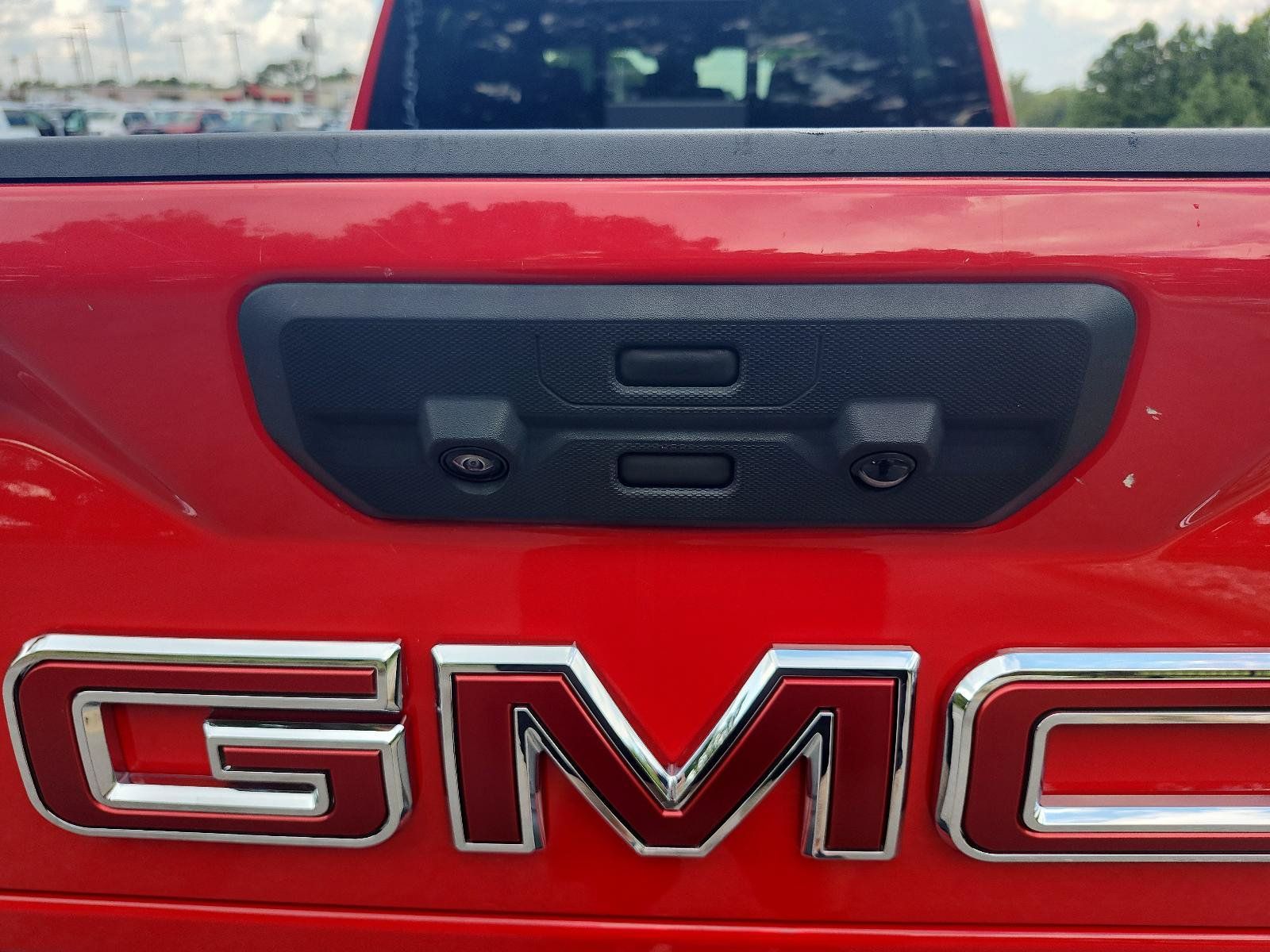 Used 2024 GMC Sierra 2500 SLT w/ SLT Premium Package AWD/4WD image 13