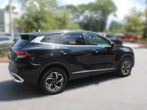 Certified 2024 Kia Sportage LX AWD/4WD image 12