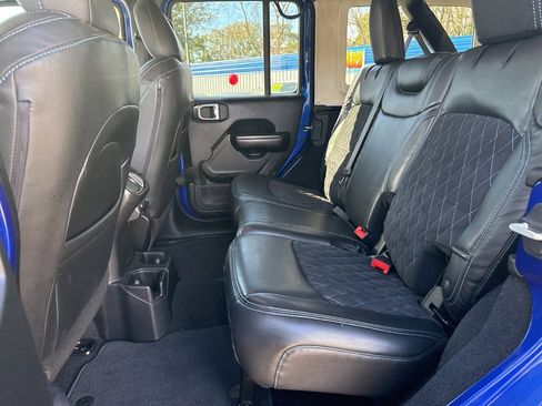 Used 2019 Jeep Wrangler Unlimited Sport S image 17