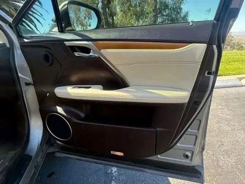 Used 2017 Lexus RX 350 FWD w/ Premium Package image 9