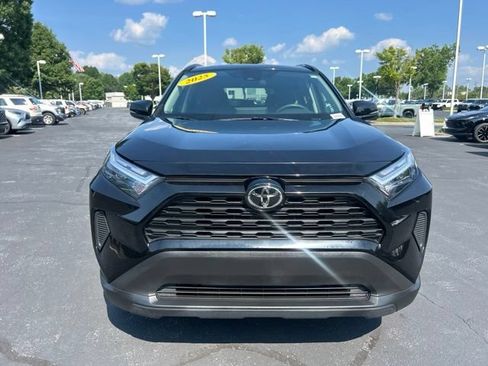 Used 2025 Toyota RAV4 XLE FWD image 2