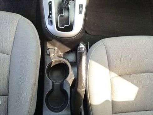 Used 2016 Chevrolet Cruze Eco image 16