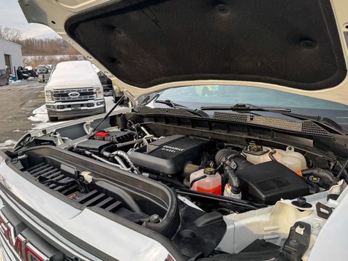 Used 2022 GMC Sierra 1500 SLT w/ SLT Premium Plus Package image 43