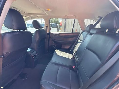 Used 2017 Subaru Outback 2.5i Limited AWD/4WD image 14