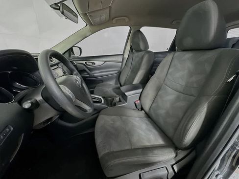 Used 2016 Nissan Rogue S FWD image 12