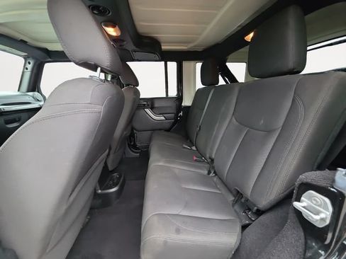 Used 2015 Jeep Wrangler Unlimited Sport w/ Quick Order Package 24S AWD/4WD image 13