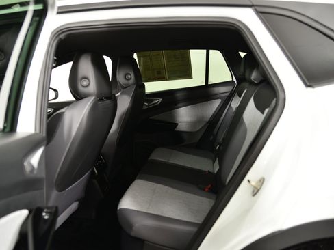 Used 2025 Volkswagen ID.4 Limited image 11