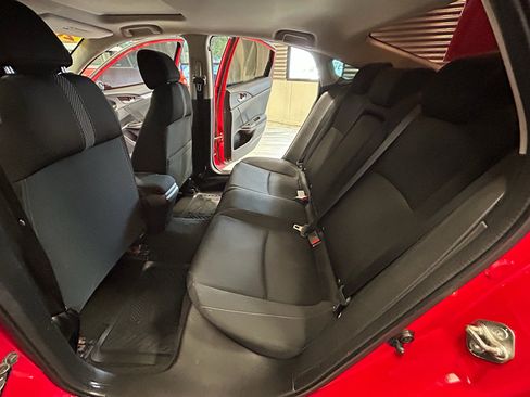 Used 2018 Honda Civic EX image 41