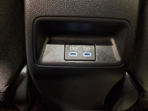 Used 2025 Toyota Corolla SE w/ SE Premium Package image 27