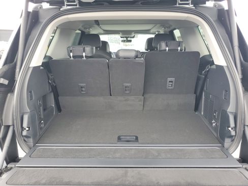 New 2026 Lincoln Navigator Reserve AWD/4WD image 31
