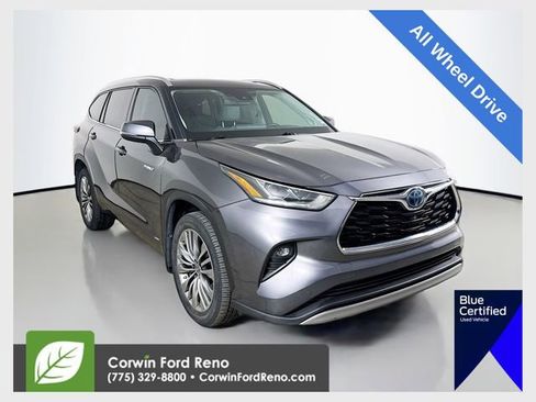 Used 2021 Toyota Highlander Platinum AWD/4WD image 1