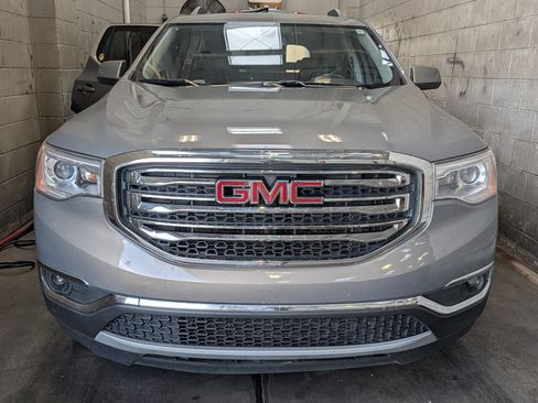 Used 2019 GMC Acadia SLT FWD image 18