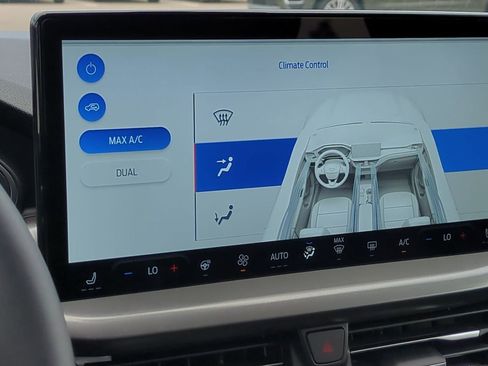 New 2025 Ford Escape SE image 27