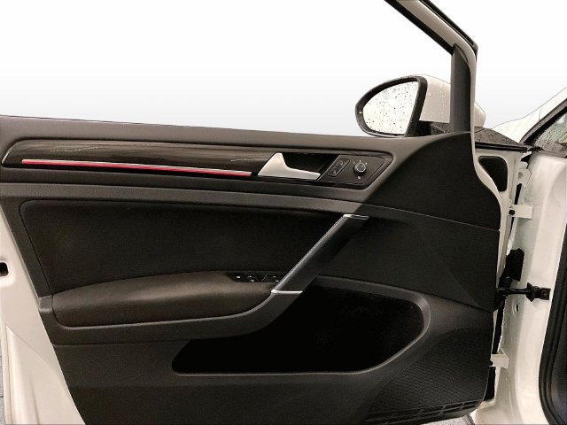 Used 2017 Volkswagen GTI S FWD image 22