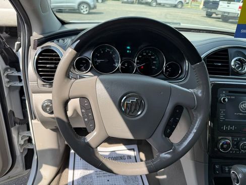 Used 2017 Buick Enclave Leather image 13