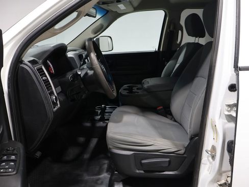 Used 2014 RAM 2500 Tradesman image 11