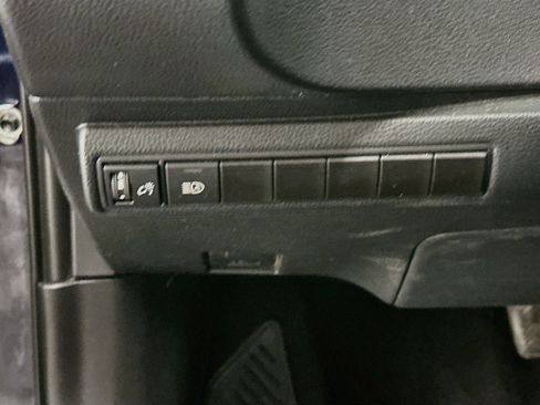 Used 2024 Toyota Corolla LE FWD image 17
