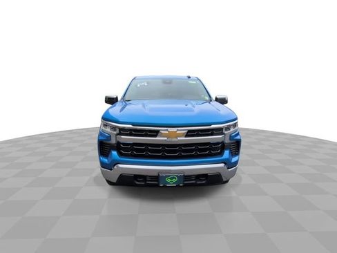 Used 2025 Chevrolet Silverado 1500 LT image 3