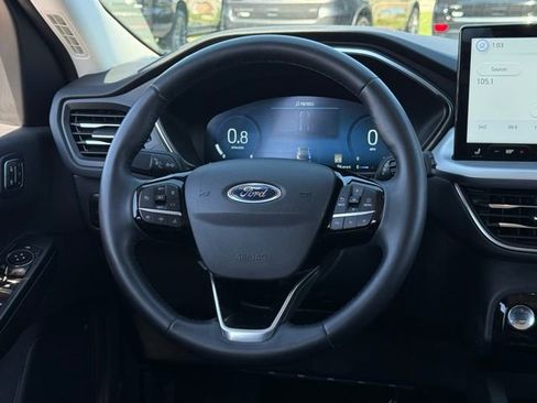 Used 2024 Ford Escape Platinum image 7