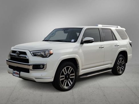 Used 2019 Toyota 4Runner Limited image 1
