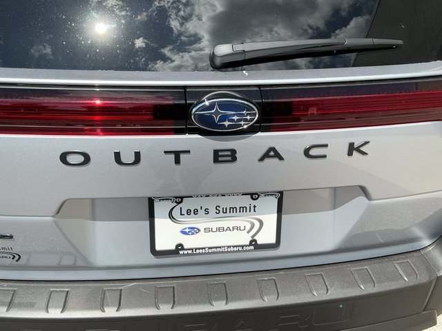 New 2026 Subaru Outback Limited AWD/4WD image 4