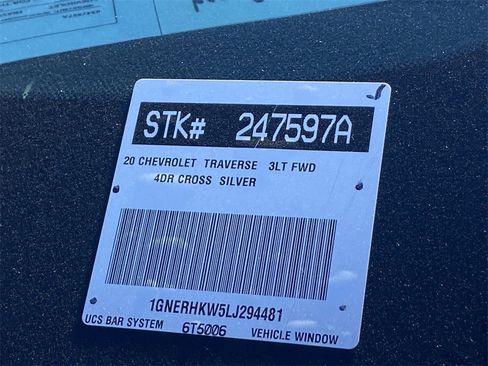 Used 2020 Chevrolet Traverse LT w/ LT Premium Package image 35