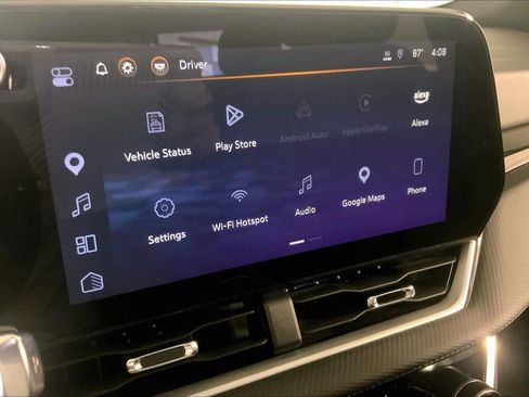 Used 2025 Chevrolet Equinox LT FWD image 6