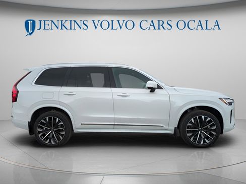 New 2026 Volvo XC90 B6 Plus image 2