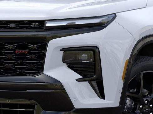 New 2026 Chevrolet Traverse RS w/ LPO, Floor Liner Package AWD/4WD image 10